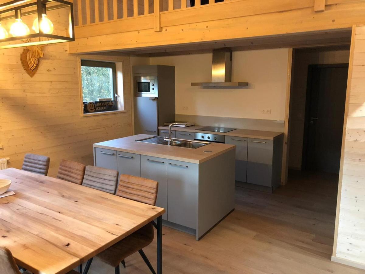 Chalet Tjaffers lodge Durbuy Eksteriør billede